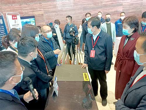 20211020-岳陽(yáng)市市委書(shū)記王一鷗、岳陽(yáng)市人民政府李?lèi)?ài)武市長(cháng)視察天欣科技新技術(shù)新產(chǎn)品